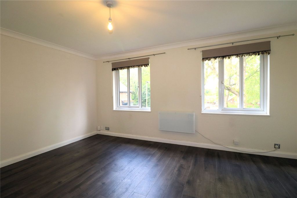 Property photo 3 of 11 Picture No. 08