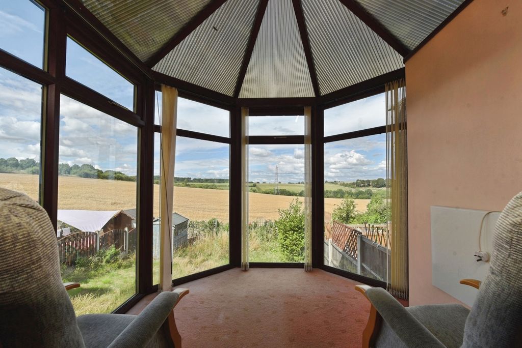 Property photo 3 of 14 Photo