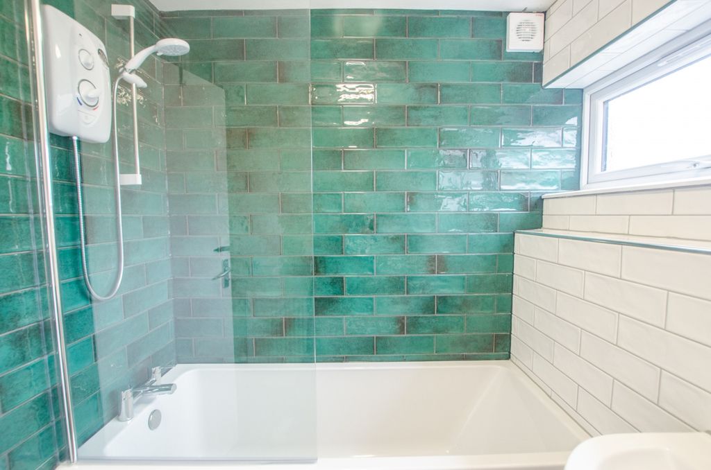 Property photo 2 of 12 37 Wallace Road Tps Bodmin 01208 74182-04