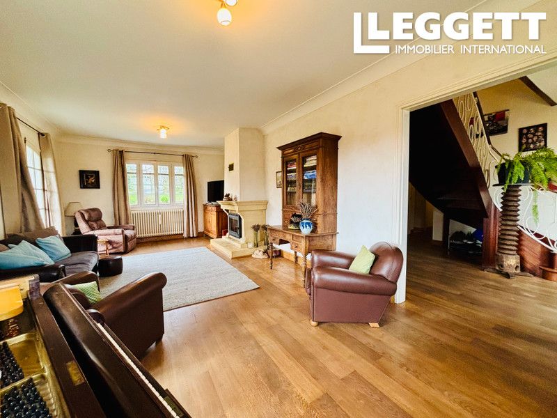 Property photo 3 of 10