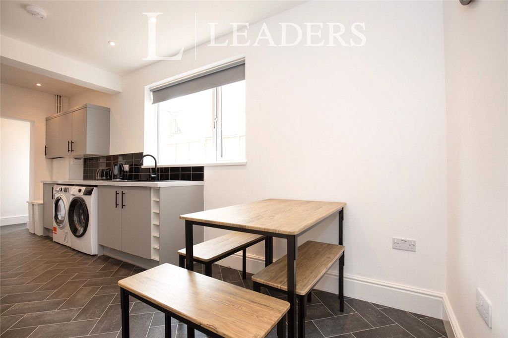 Property photo 2 of 7 Picture No. 03