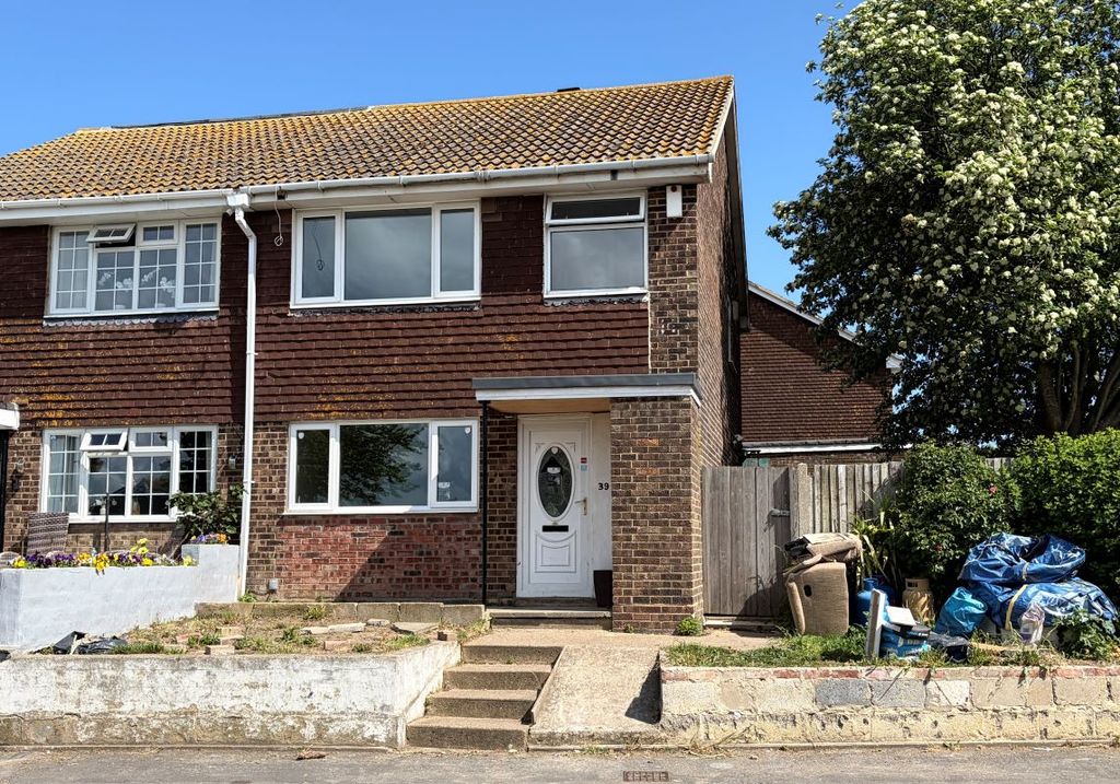 Property photo 1 of 3