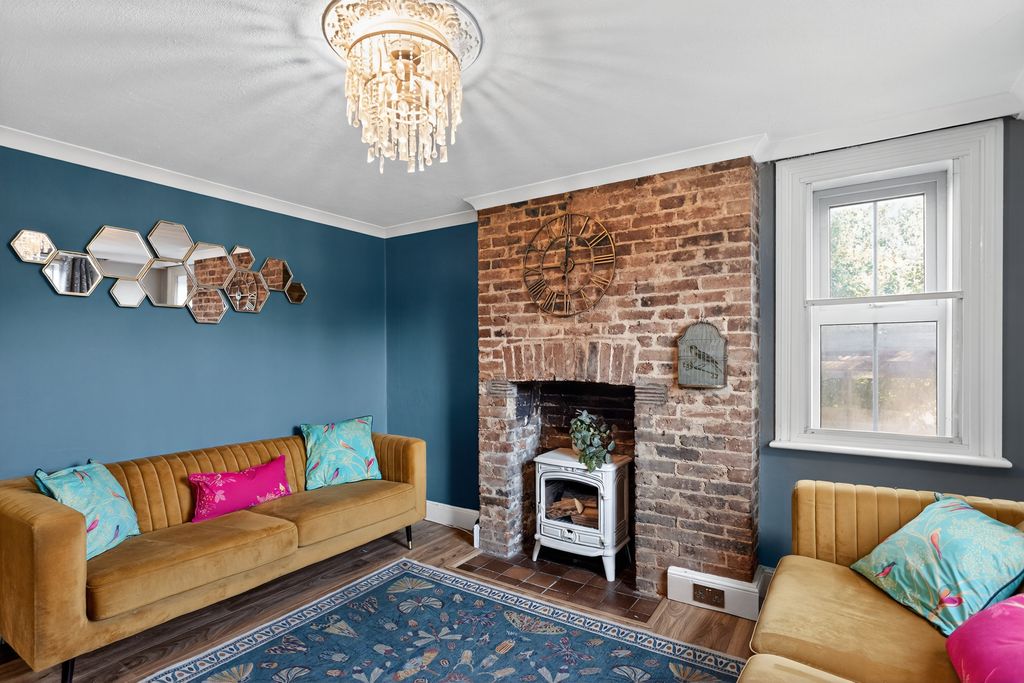 Property photo 3 of 18