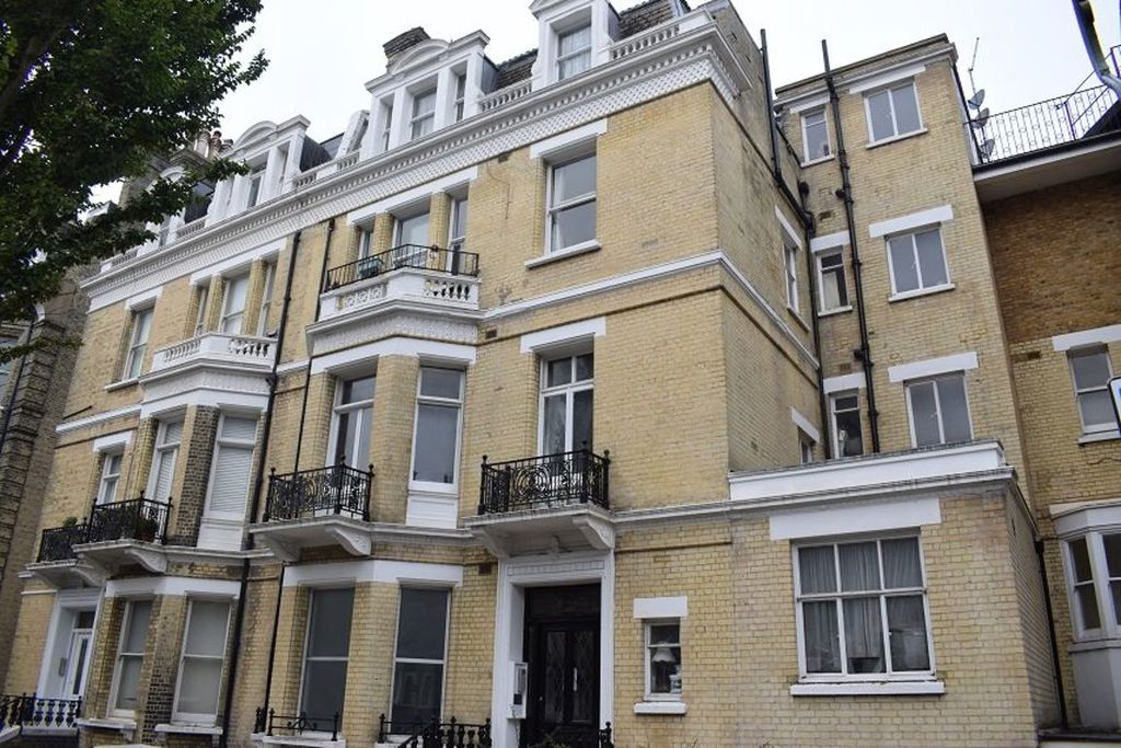 Property photo 1 of 4