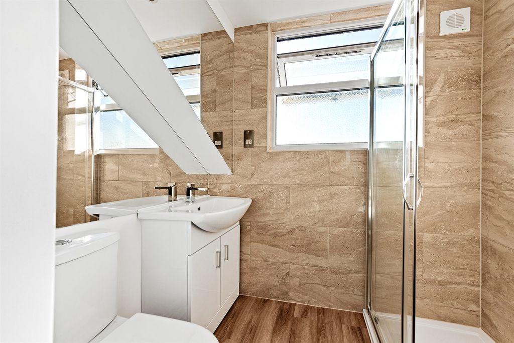 Property photo 3 of 6 Bathroom