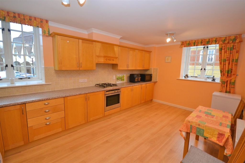 Property photo 3 of 7 5 (4).Jpg