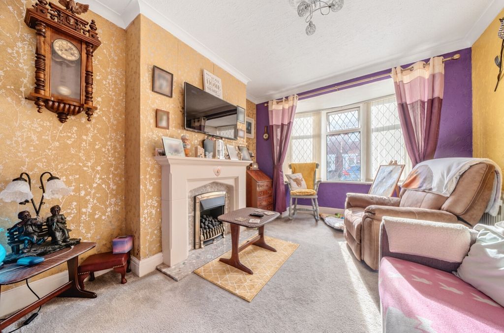 Property photo 3 of 10 1204139 (2)
