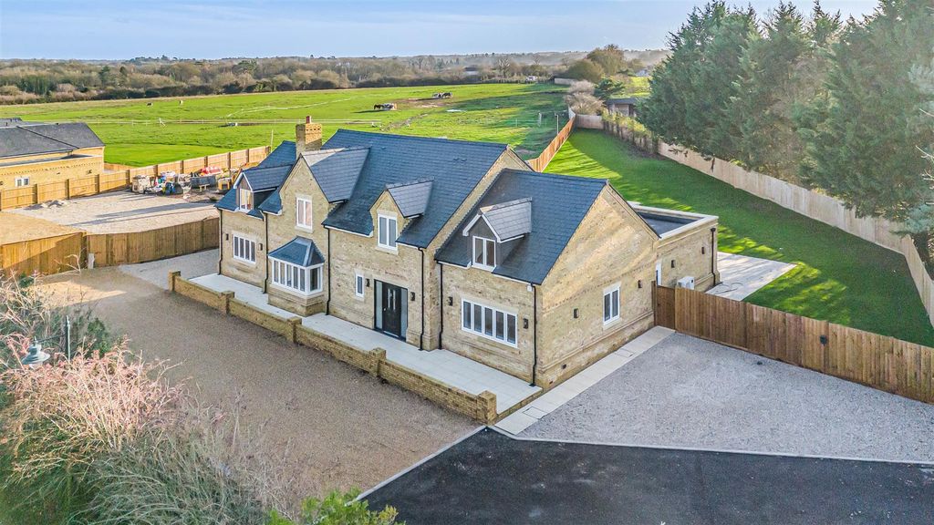 Property photo 1 of 30 4_69408.Jpg