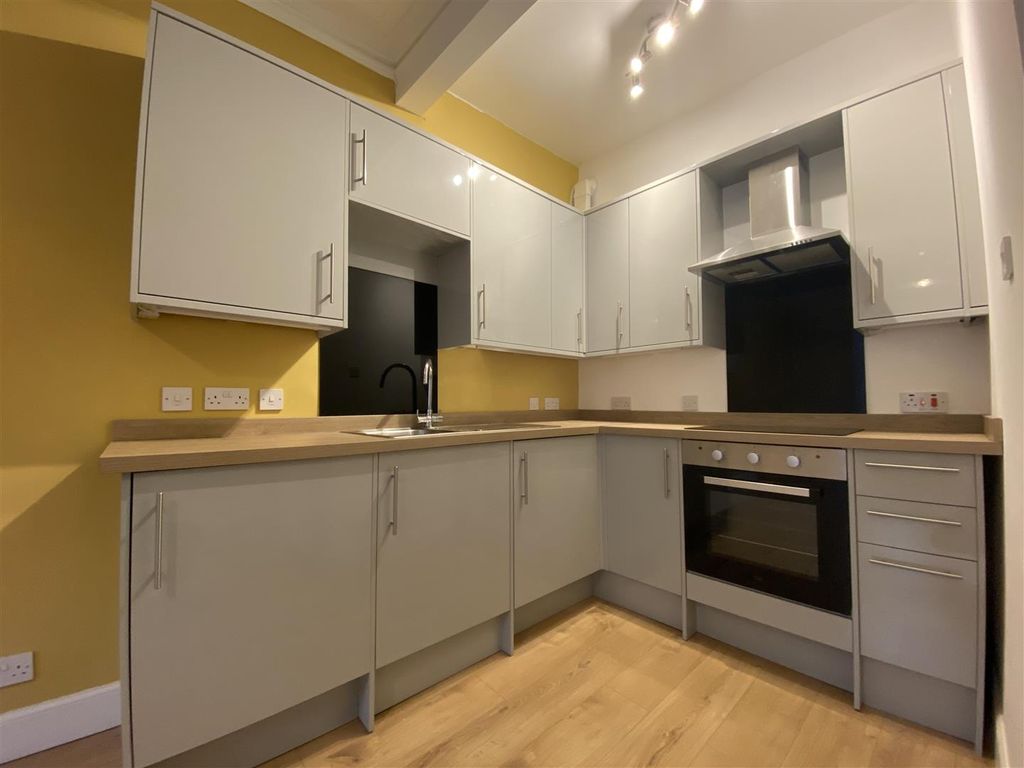 Property photo 3 of 13 3.Jpg