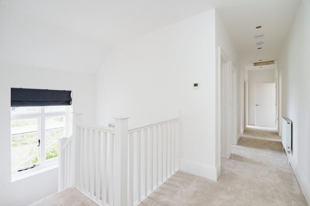Additional image 10 of 5 bed detached house to rentGoldsmiths Avenue, Crowborough, East Sussex TN6