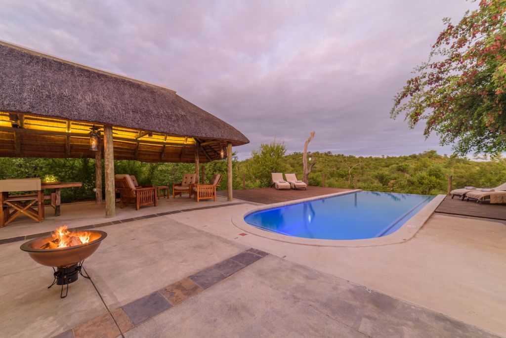 Property photo 1 of 29 1Hs1732263