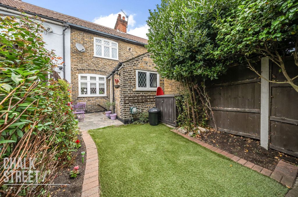 Property photo 2 of 14