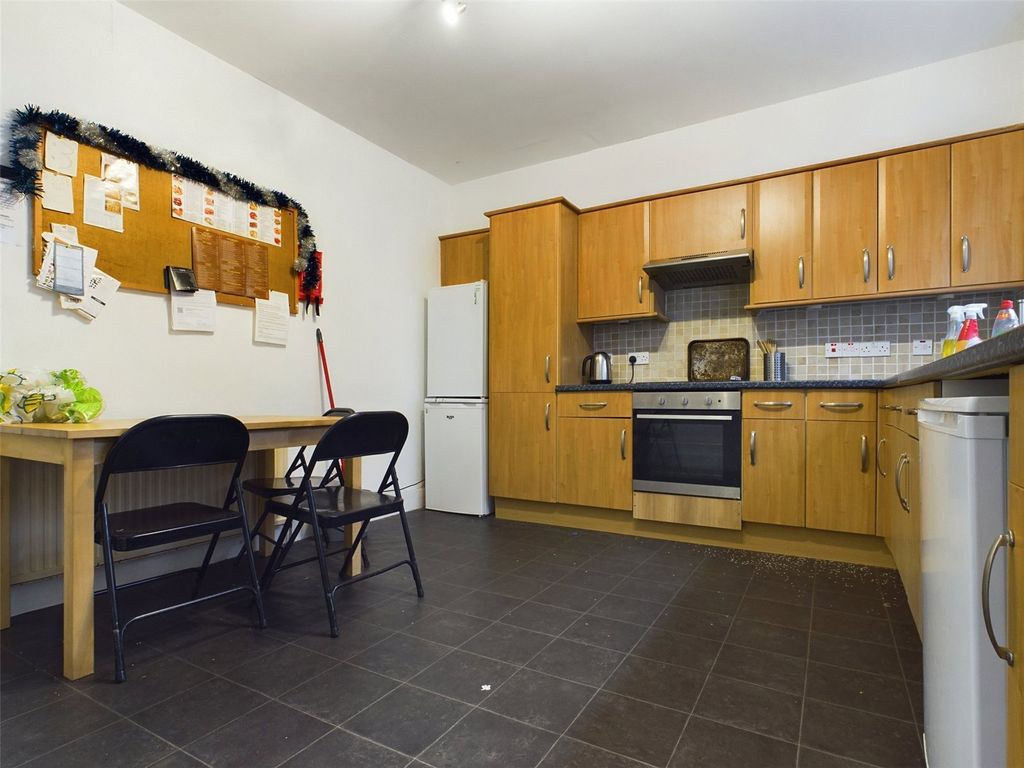 Property photo 2 of 13 Kitchen