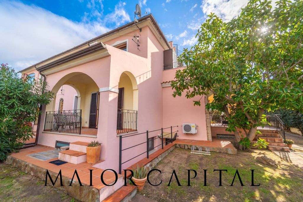 Property photo 2 of 33