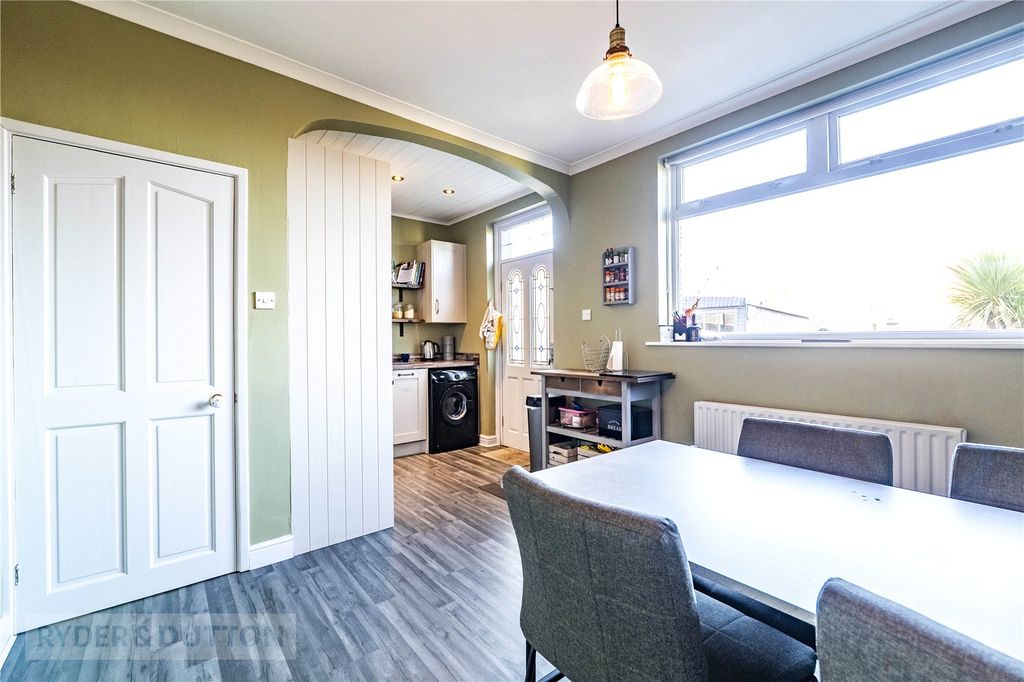 Property photo 3 of 21 Kitchen Diner