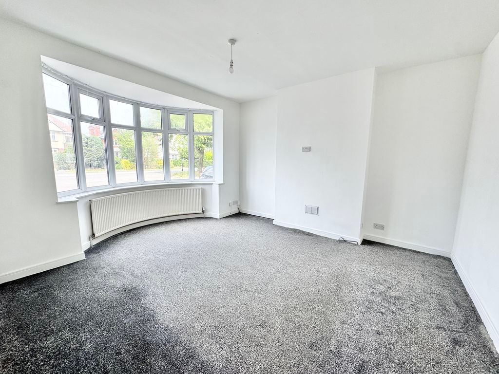 Property photo 3 of 27 Photo 21