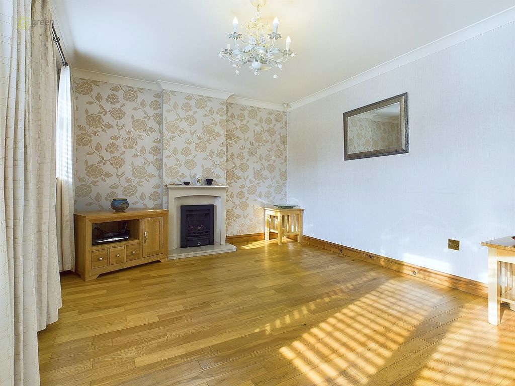 Property photo 2 of 30