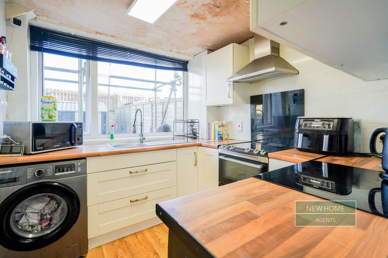 Property photo 2 of 22 Photo 12