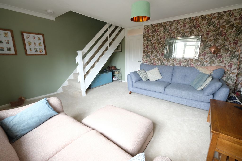 Property photo 2 of 21