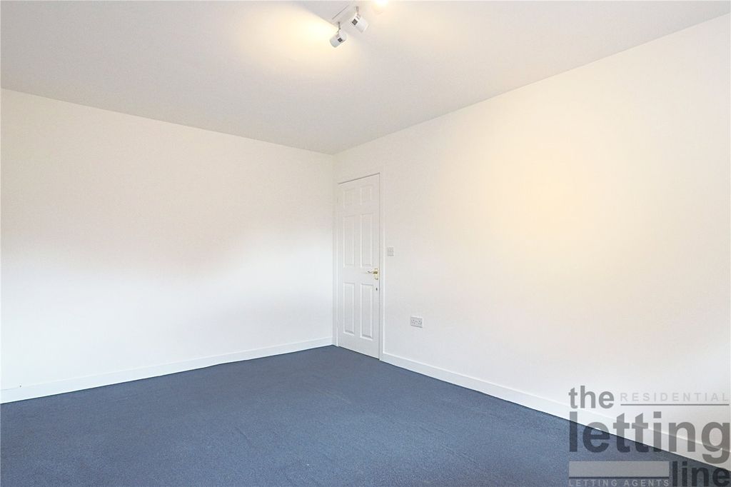 Property photo 3 of 11 Picture No. 16