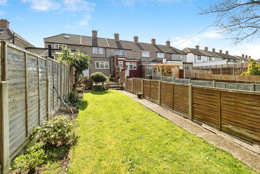 Property photo 3 of 16