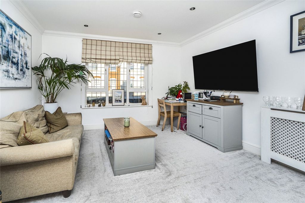 Property photo 3 of 20 Picture 3