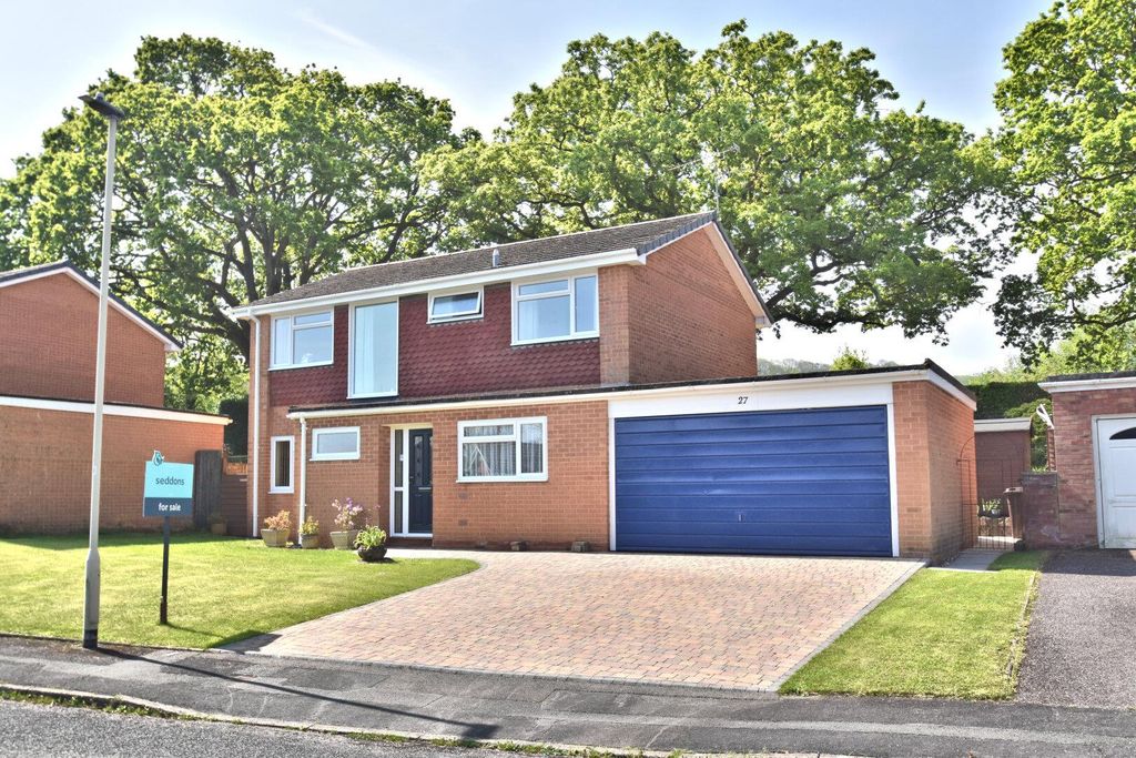 Property photo 1 of 19 Seddons Tiverton