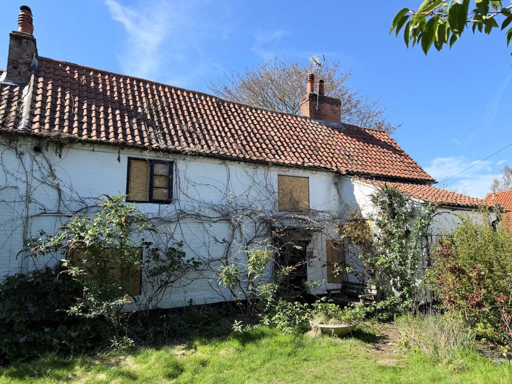 Property photo 1 of 5