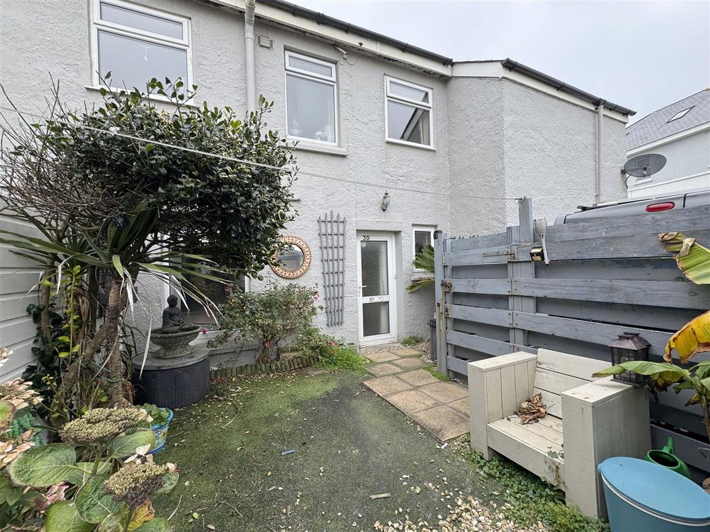 Property photo 2 of 16 Rear