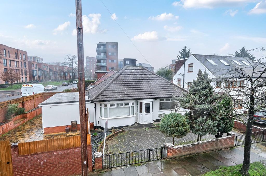 Property photo 1 of 20 Davidson Frost-Wellings,Dfw,Hillside Gardens, Fron