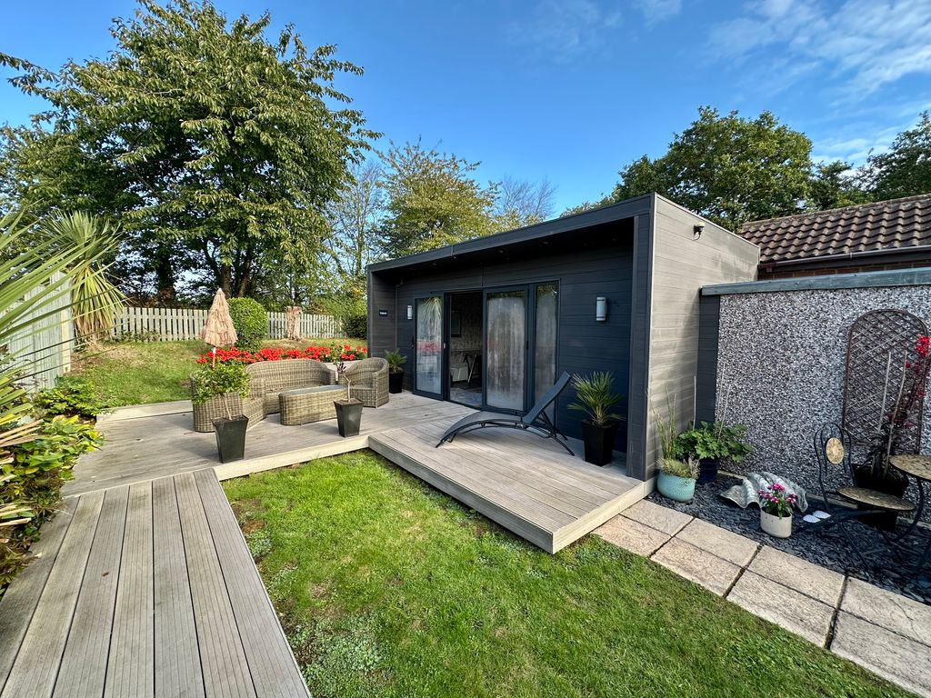 Property photo 1 of 32 Img_6250