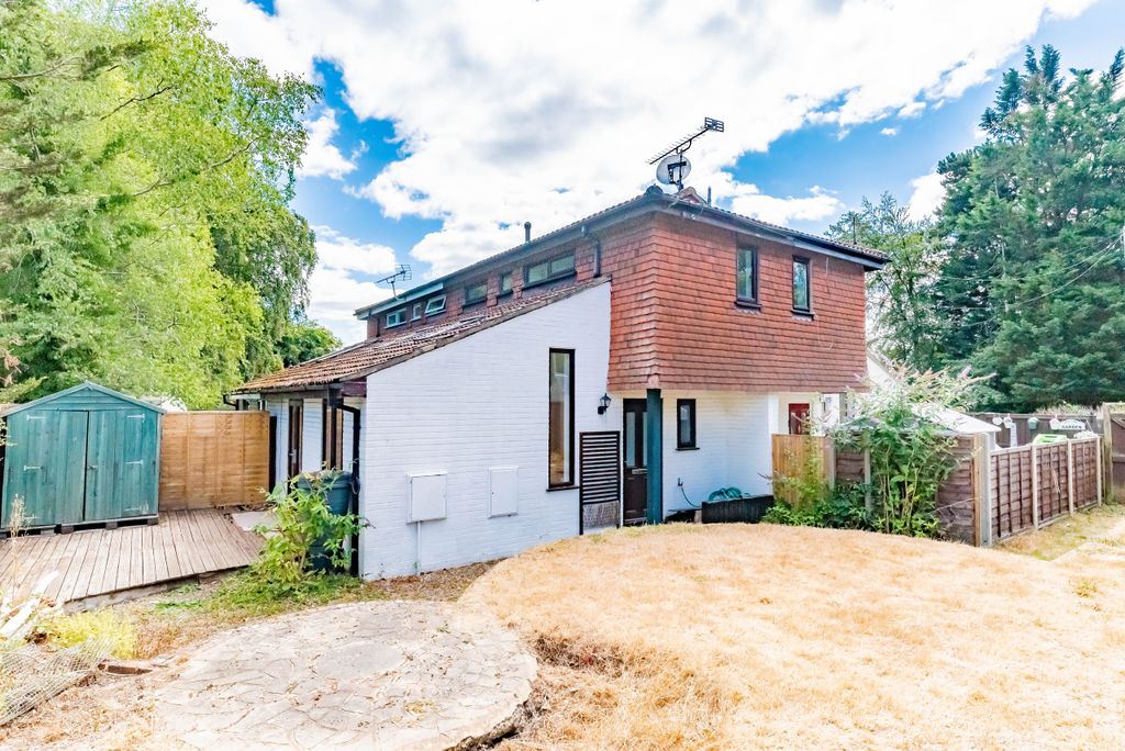 Property photo 1 of 13 Front