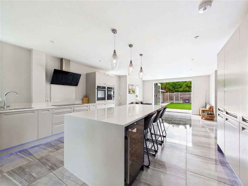 Property photo 1 of 32 Picture 1