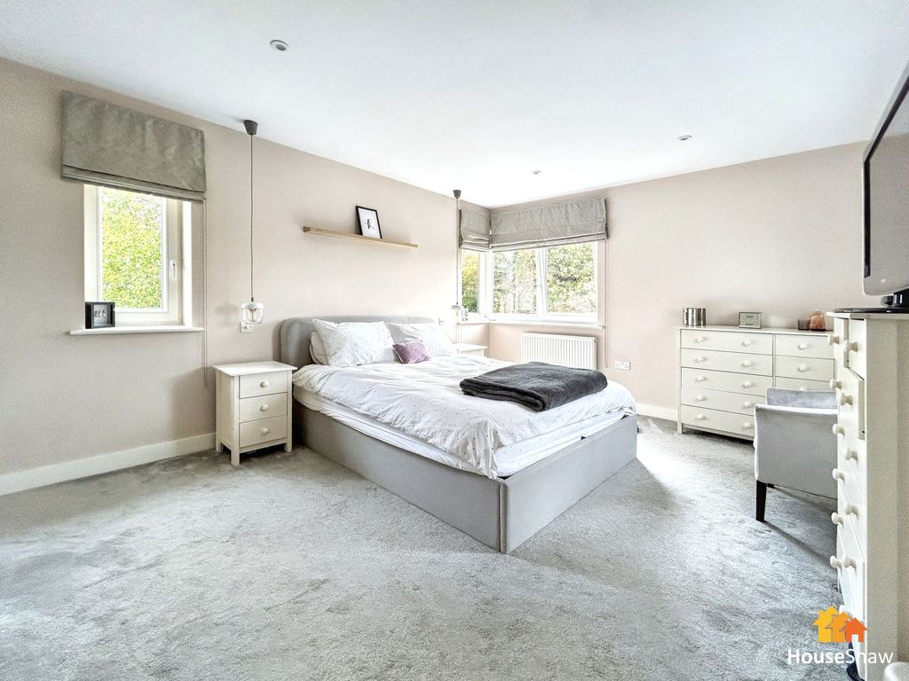 Property photo 3 of 25