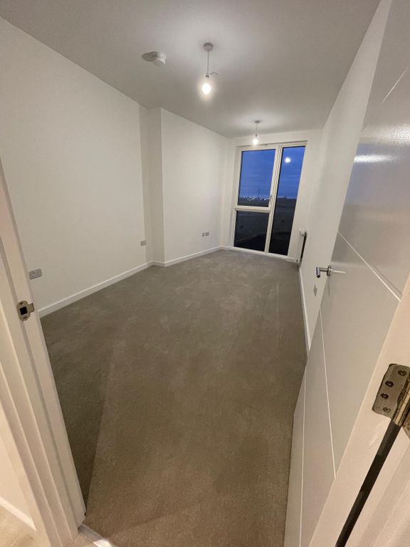 Property photo 3 of 16 Gallery