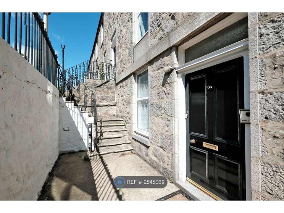 Property photo 1 of 18 Front Door