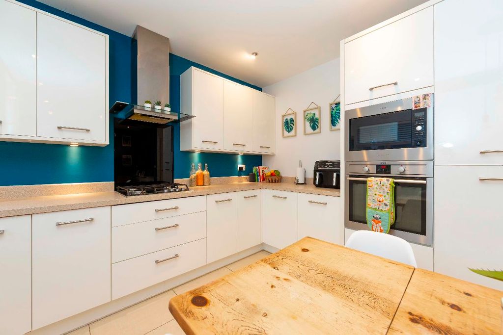 Additional image 12 of 4 bed detached house for saleFoxglove Close, Trelewis, Treharris CF46