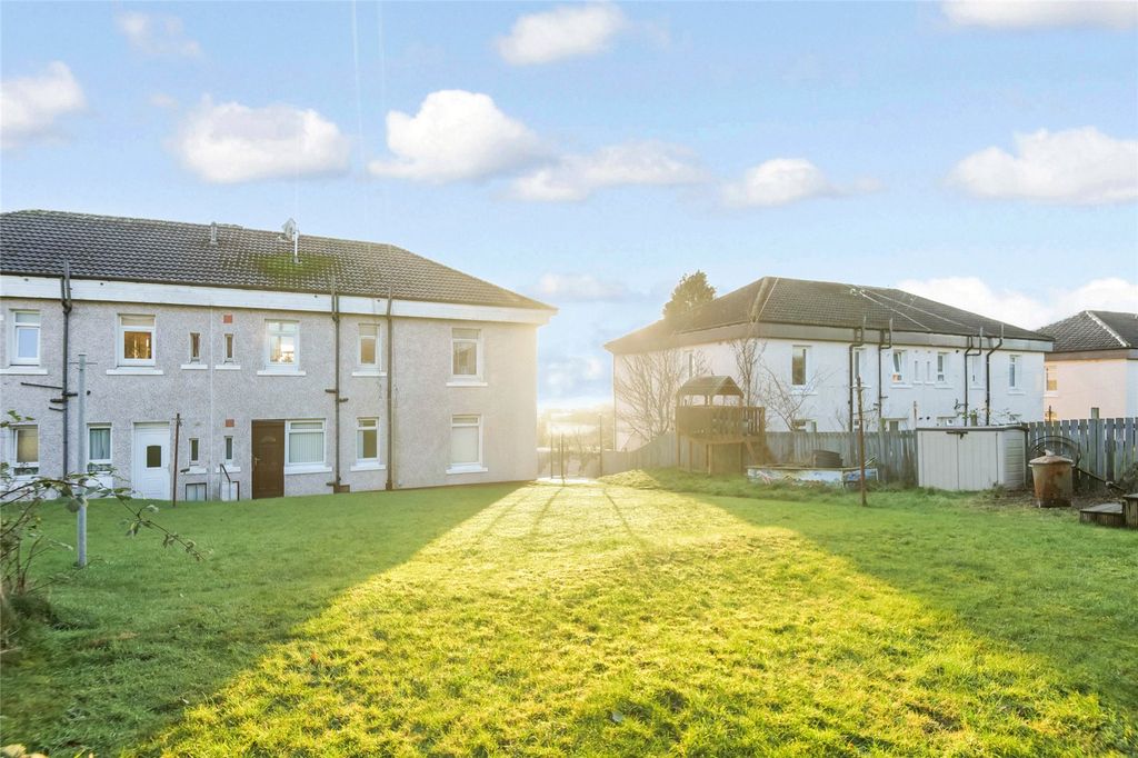 Property photo 2 of 19 Picture No. 15