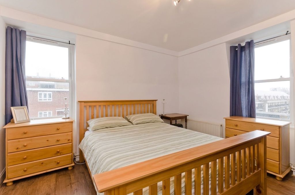 Property photo 3 of 9 Bedroom 3