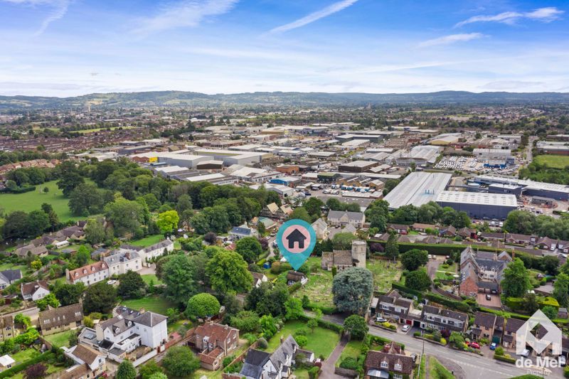 Property photo 2 of 18 Photo 2