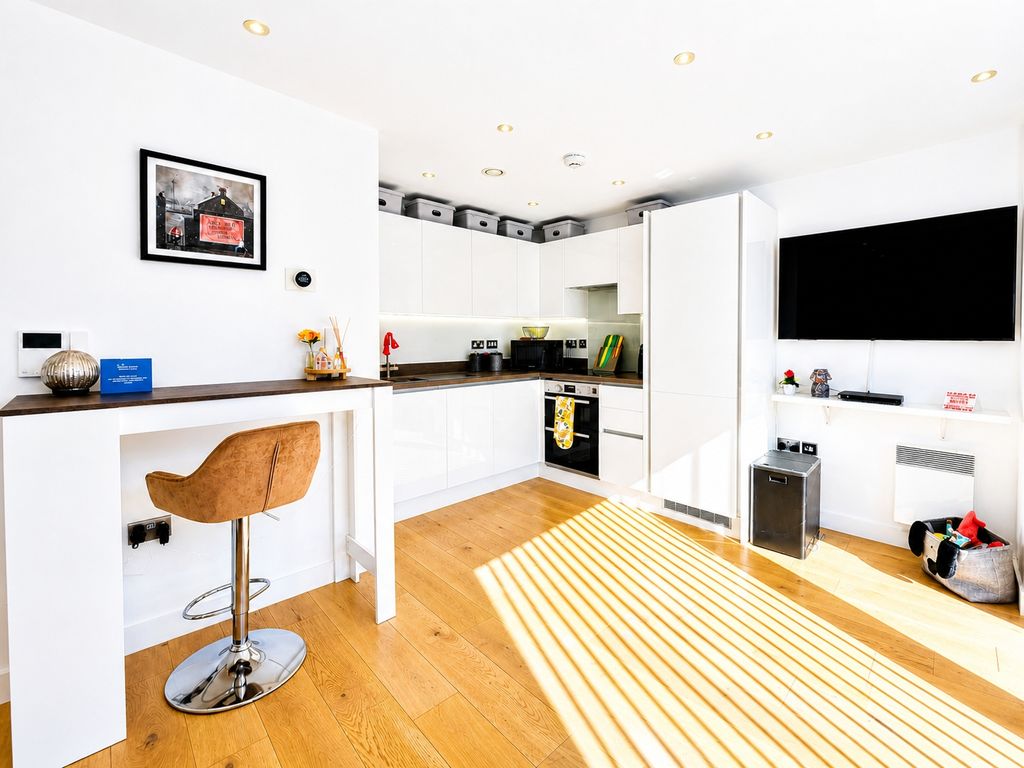 Additional image 4 of 2 bed flat to rentMaltby, Robinson Way, Chester CH1