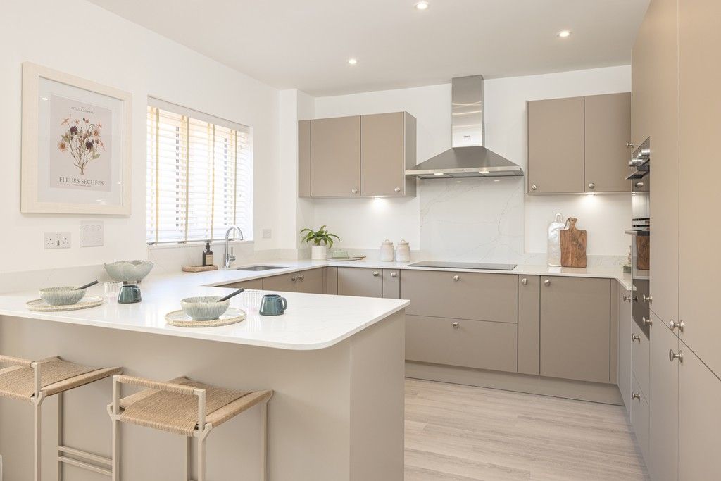 Property photo 2 of 6 Furzefield (Mowbray Village), Horsham