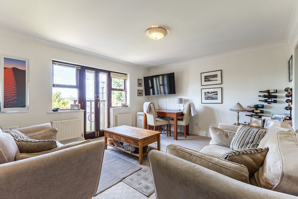 Property photo 2 of 14 Living Room