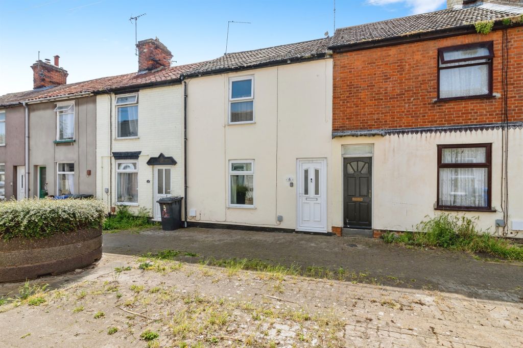 Property photo 2 of 17