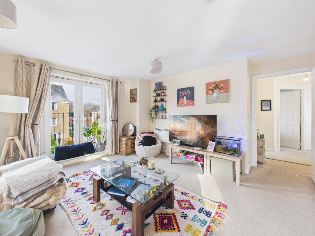 Property photo 3 of 7 Cam04899G0-Pr0288-Still005.Jpg