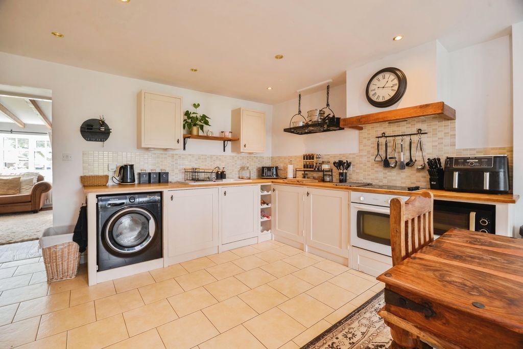 Property photo 3 of 18 Dsc_7860