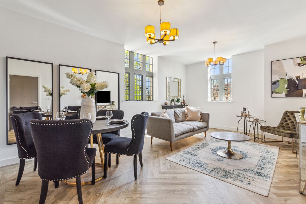 Property photo 3 of 12 Living/Dining Area