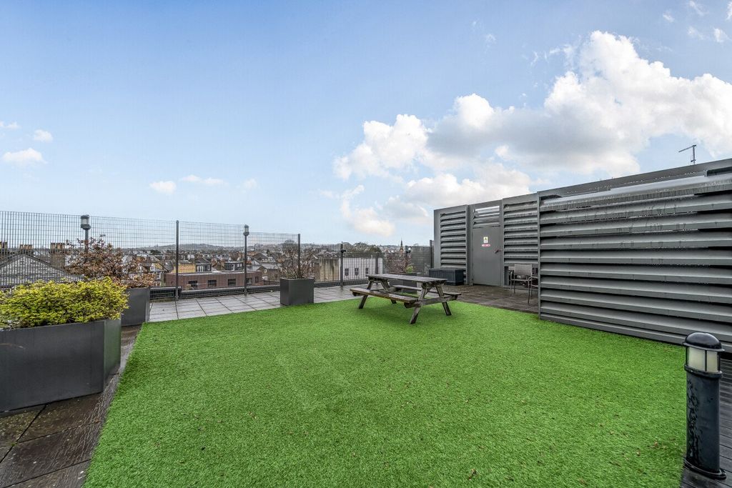 Property photo 3 of 17 Picture No. 09