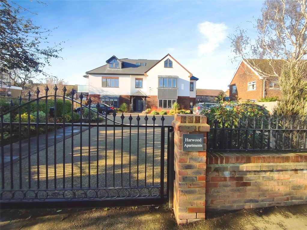 Property photo 2 of 16 Picture No. 08
