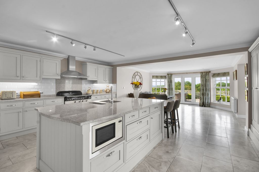 Additional image 4 of 10 bed country house for saleBroadheath, Tenbury Wells, Worcestershire WR15